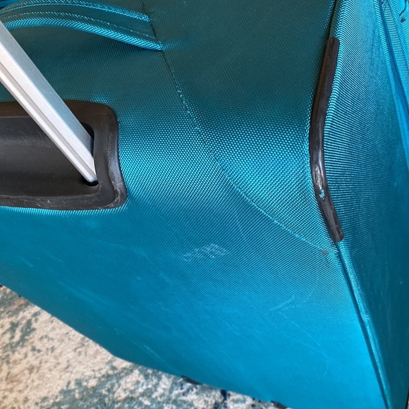 Turquoise Samsonite Suitcase - Picture 12 of 16